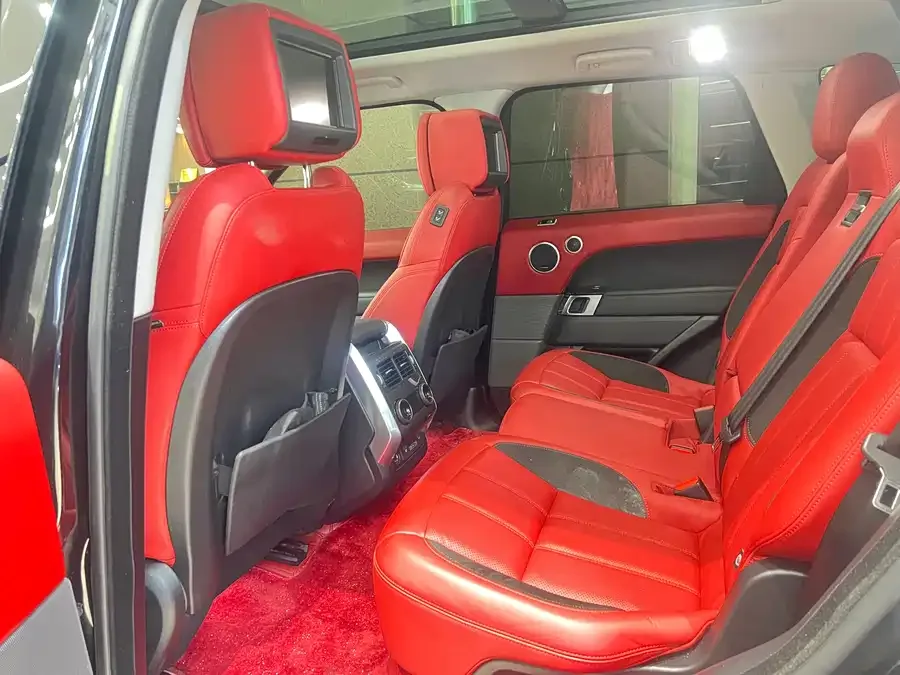 Land Rover Range Rover Sport Range Rover Sport 2022 3.0 L6 Black Edition 2022 — миниатюра 5