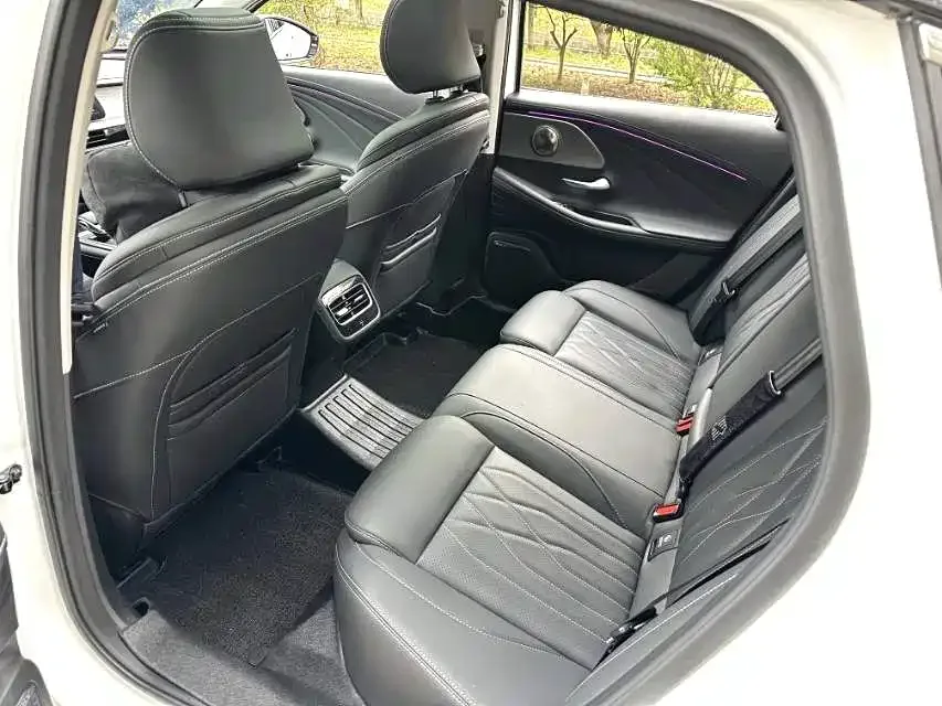 Chery Arrizo 8 Arrizo 8 2024 1.6T DCT 2024 — миниатюра 3
