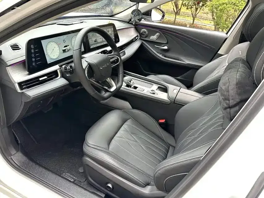 Chery Arrizo 8 Arrizo 8 2024 1.6T DCT 2024 — миниатюра 5