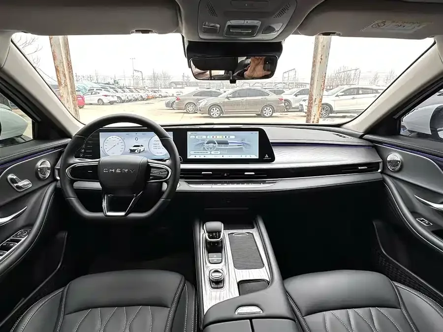 Chery Arrizo 8 Arrizo 8 2025 1.6T DCT Intelligent 2025 — миниатюра 2