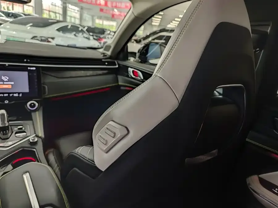 Lynk & Co 05 Lynk & Co 05 2022 2.0TD two-wheel drive shines Halo 2022 — миниатюра 4
