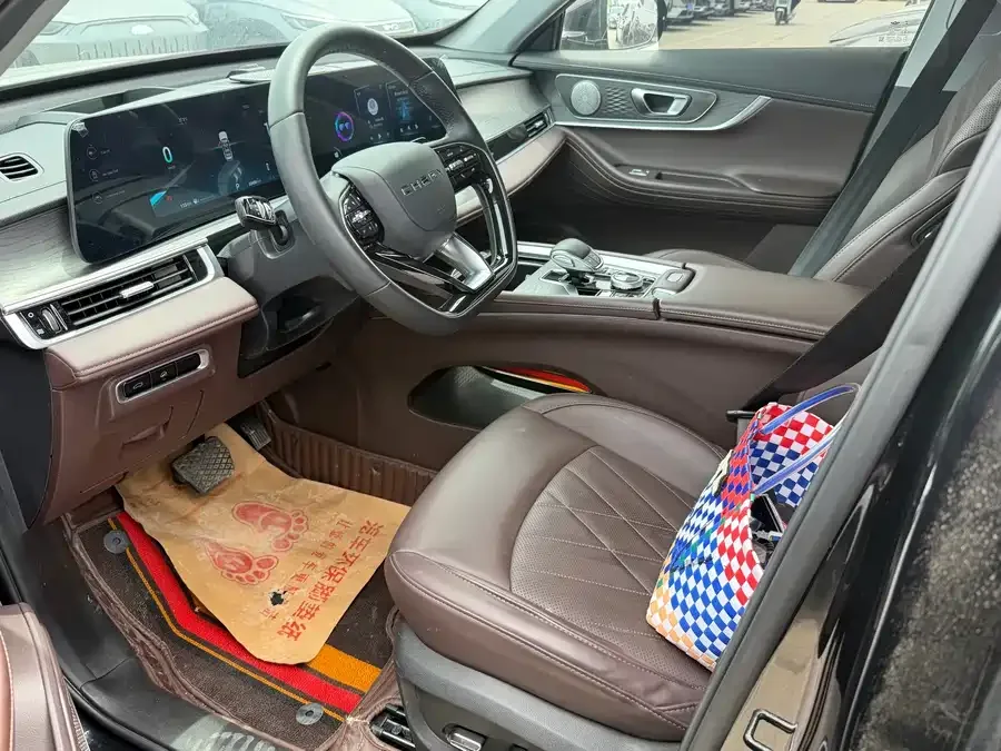 Chery Tiggo 8 Pro Tiggo 8 PRO 2024 Champion Edition 290T two-wheel drive high-gloss version with 5 seats 2023 — миниатюра 4