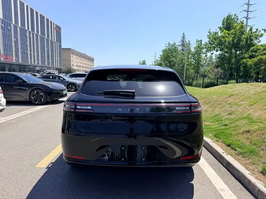 AITO M5 M5 2025 Extended Range Ultra Rear-wheel Drive 2025 — миниатюра 2