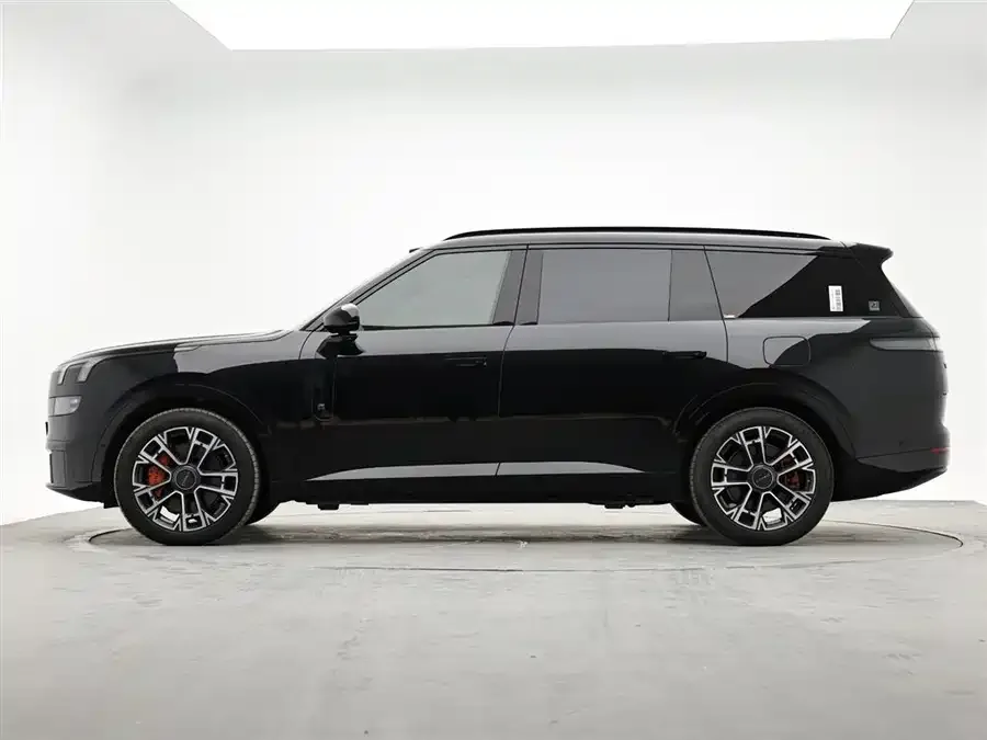 Lynk & Co 900 Lynk & Co 900 2025 1.5T Ultra 6-seater 2025 — миниатюра 2
