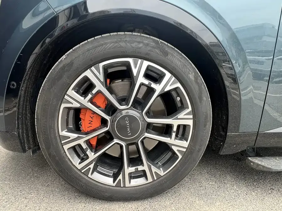 Lynk & Co 900 Lynk & Co 900 2025 2.0T Ultra 6-seater 2025 — миниатюра 5