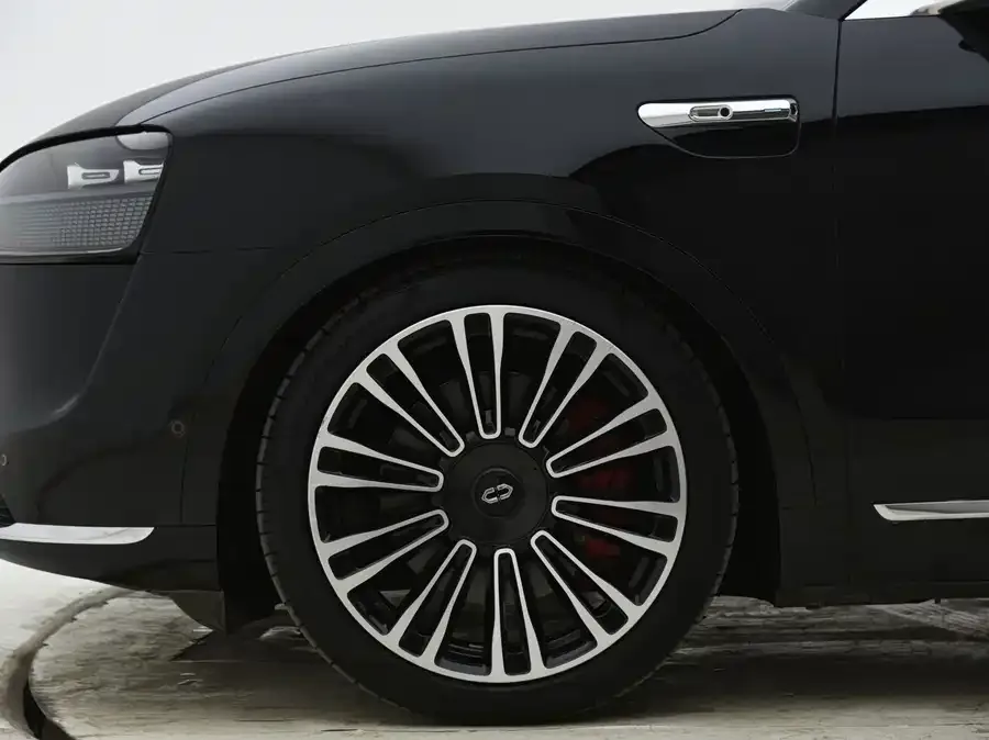 AITO M9 M9 2024 Extended Range Ultra Edition 42kWh 6-seater Edition 2024 — миниатюра 4