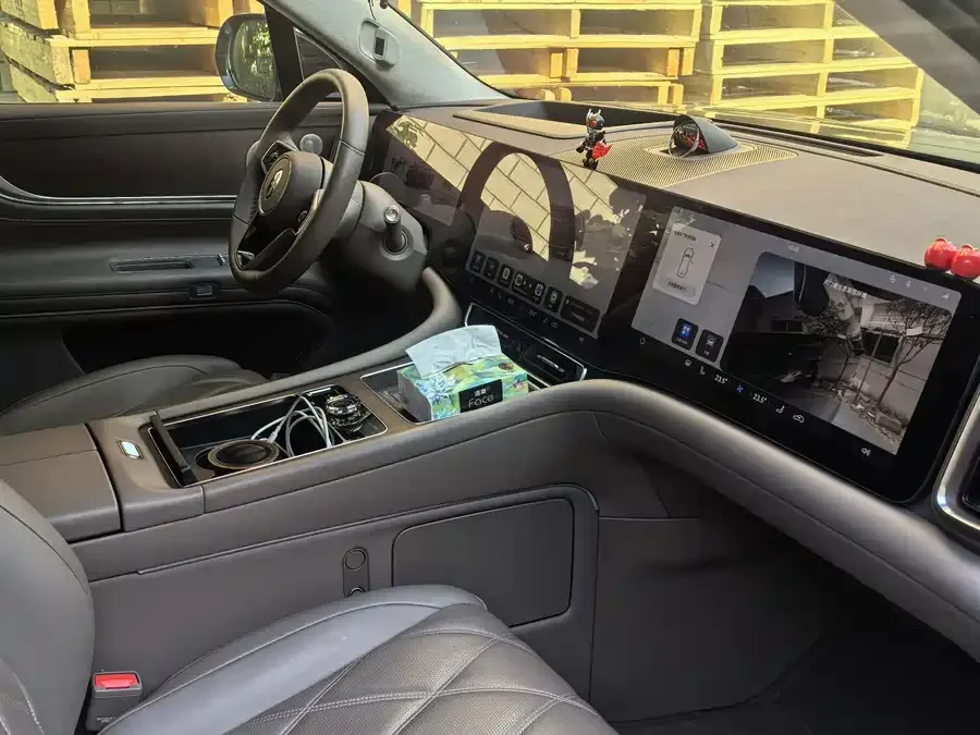 AITO M9 Wenjie M9 2025 Extended Range Ultra Edition 52kWh 5-Seat Version (192-line LiDAR) 2025 — миниатюра 5