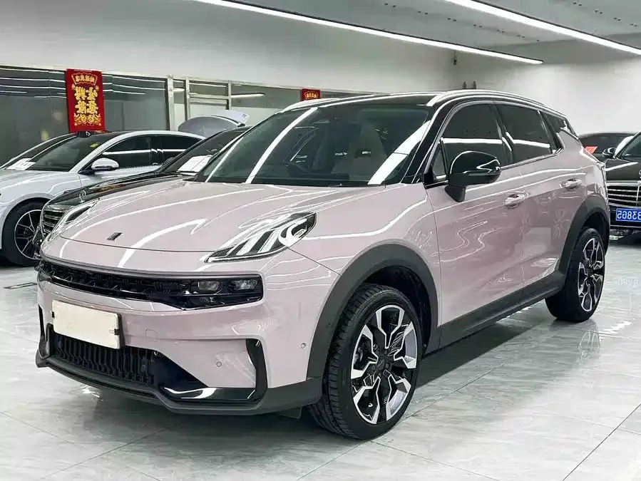 Lynk & Co 06 2023