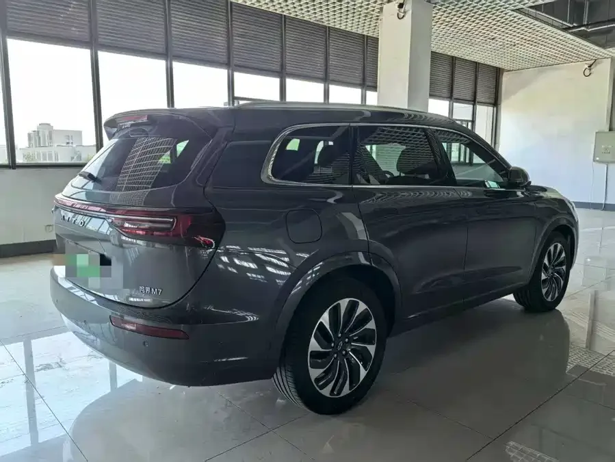 AITO M7 QM7 2024 1.5T RWD Plus Edition 5 Seaters 2023 — миниатюра 5