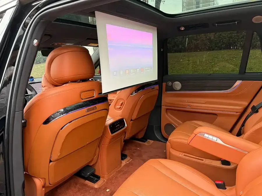 AITO M9 M9 2024 Extended Range Ultra Edition 42kWh 6-seater Edition 2024 — миниатюра 3