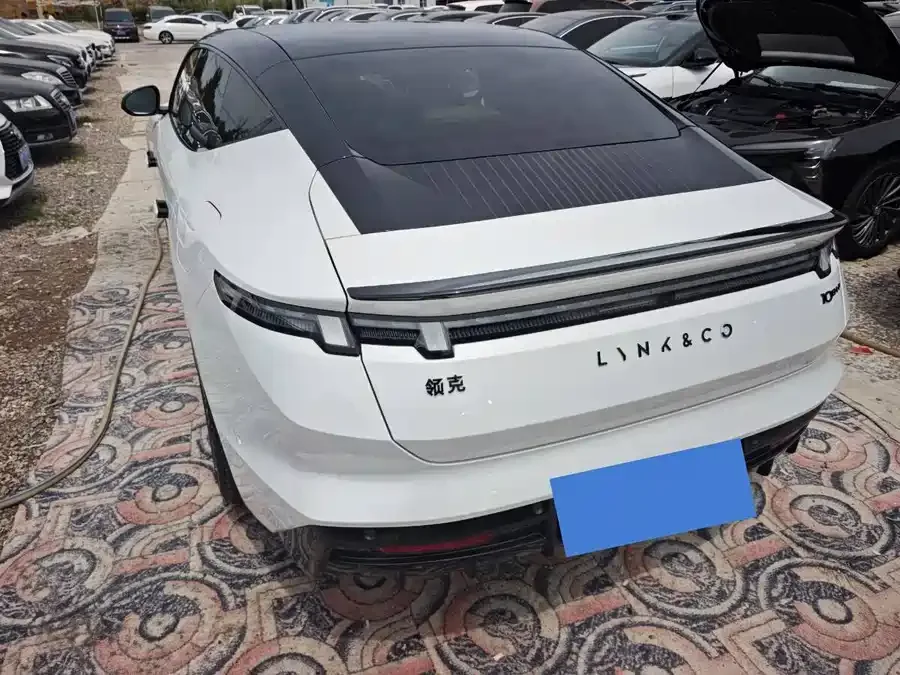 Lynk & Co 10 Lynk & Co 10 2025 240 AWD Ultra Sport Edition H7 2025 — миниатюра 5
