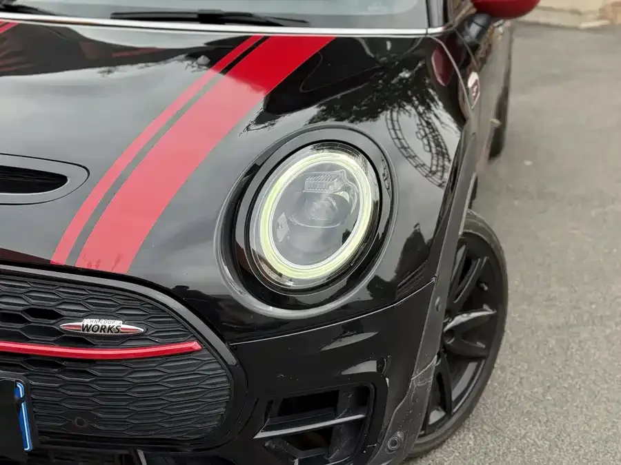 MINI JCW CLUBMAN MINI JCW CLUBMAN 2022 2.0T JOHN COOPER WORKS ALL-IN 2022 — миниатюра 5
