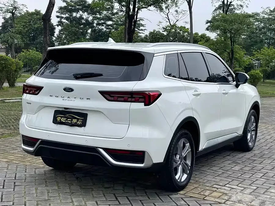 Ford Lingrui 2023 EcoBoost 170 Platinum Edition 2023 — миниатюра 2