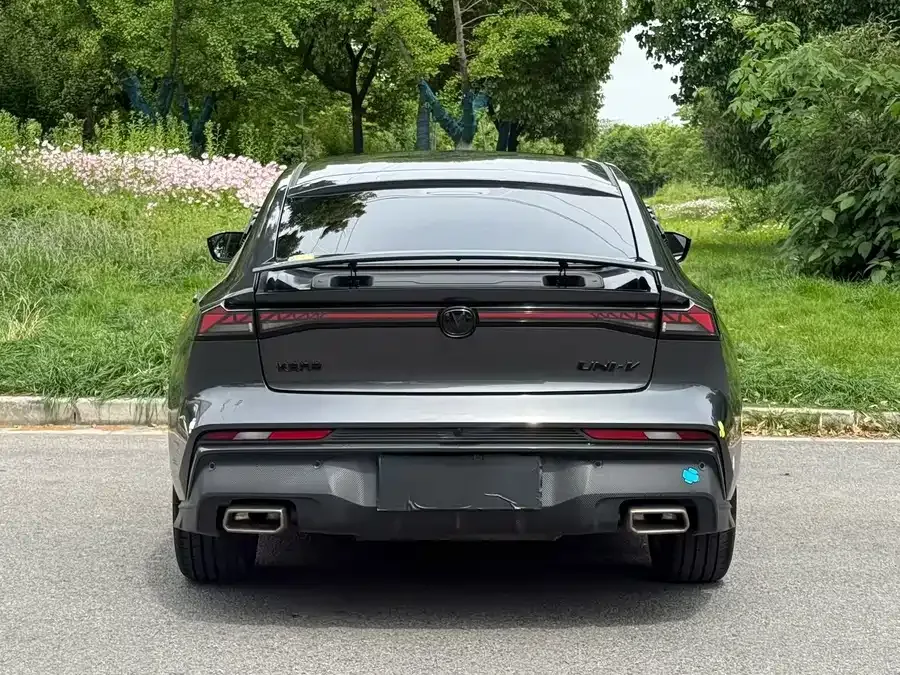 Changan UNI-V Changan UNI-V 2024 1.5T premium model 2025 — миниатюра 5