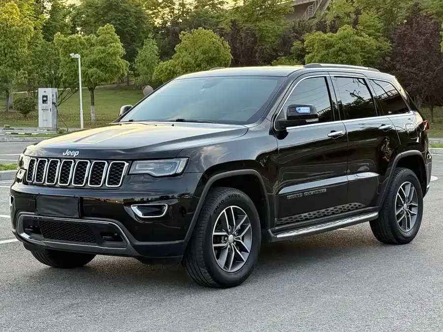 Jeep Grand Cherokee 2022
