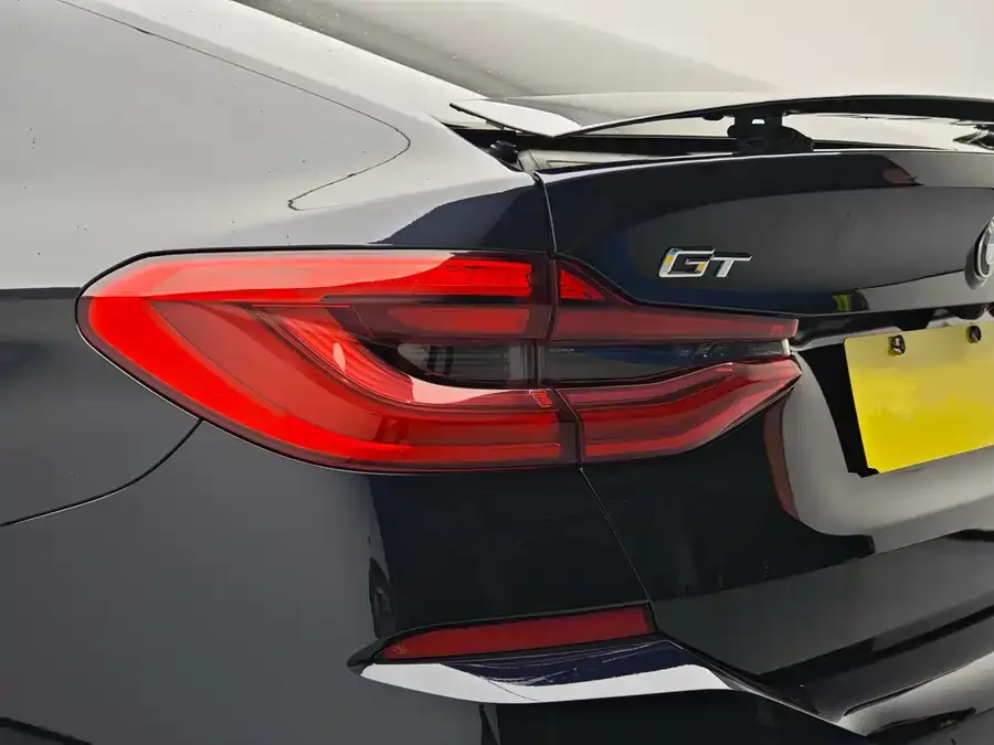 BMW 6 Series GT 2022 630i M Sports Grand Tourer Edition 2022 — миниатюра 2