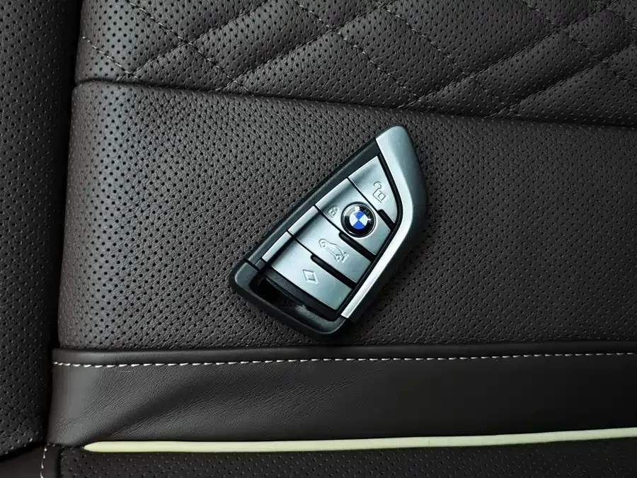 BMW 6 Series GT 2022 630i M Sports Grand Tourer Edition 2022 — миниатюра 5