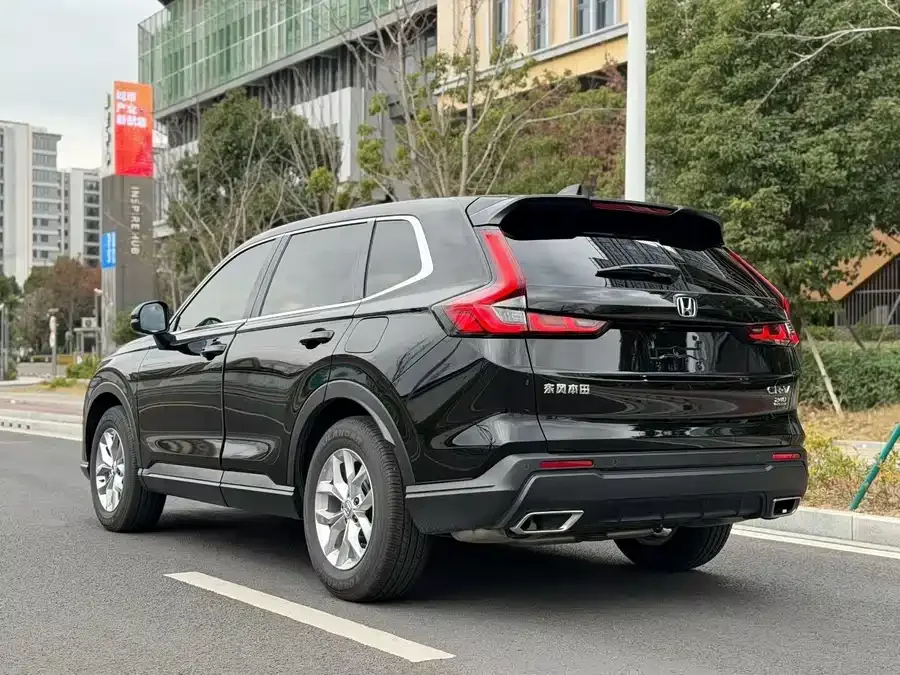 Honda CR-V 2023 240TURBO 2WD Front Edition 5 Seaters 2023 — миниатюра 5