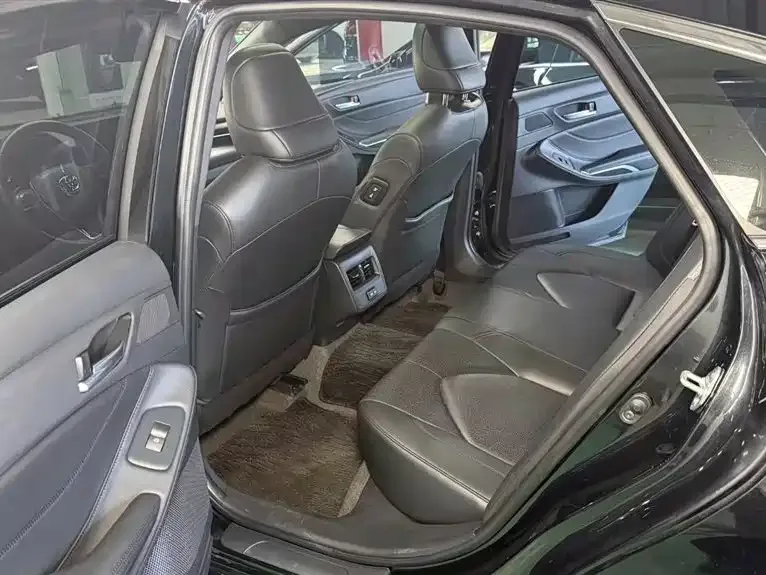 Toyota Avalon Avalon 2023 2.5L Luxury Edition 2024 — миниатюра 3