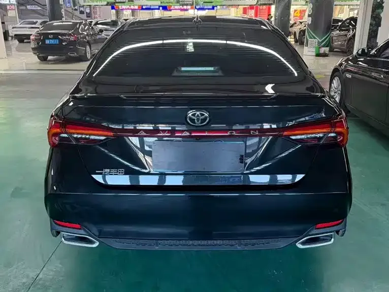 Toyota Avalon Avalon 2023 2.5L Luxury Edition 2024 — миниатюра 4