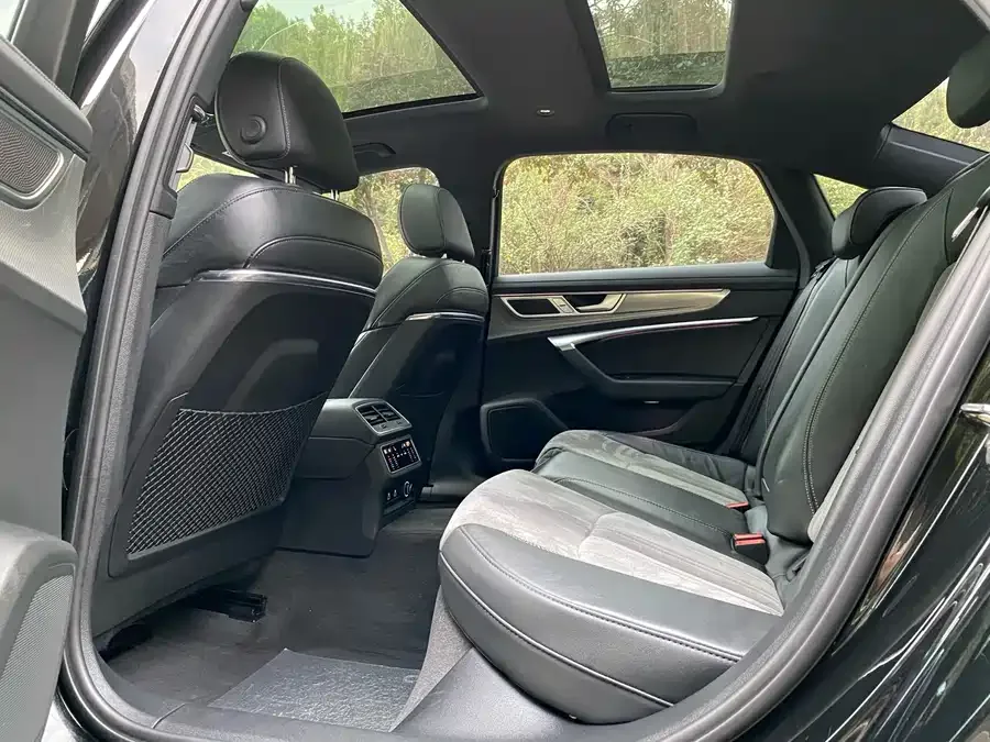 Audi A6L 2024 45 TFSI Premium Dynamic Model 2024 — миниатюра 2