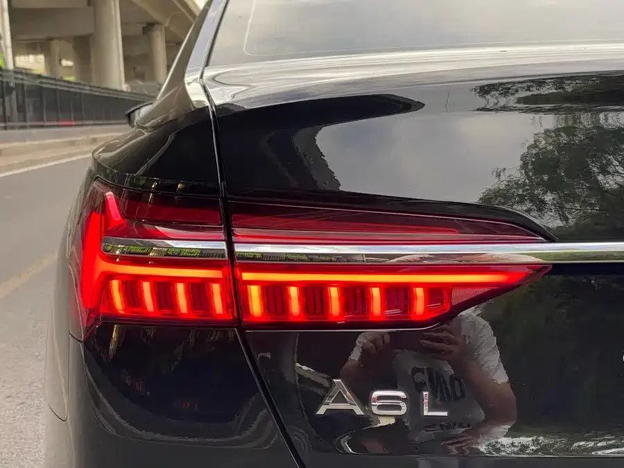 Audi A6L 2024 45 TFSI Premium Dynamic Model 2024 — миниатюра 3