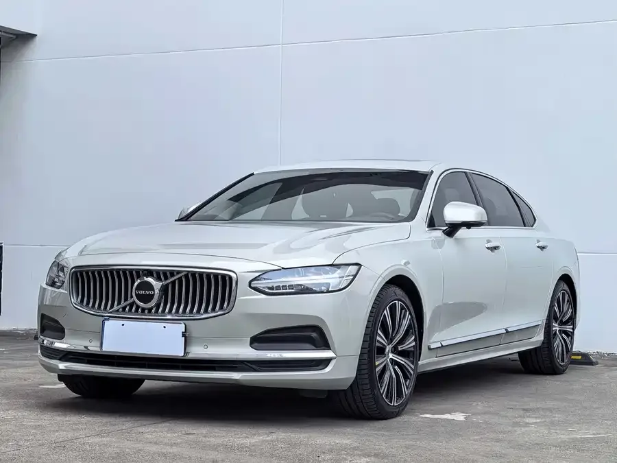 Volvo S90 2022