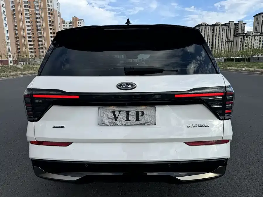 Ford Edge 2023 Sharp L 2.0T EcoBoost E Hybrid 4WD 7-seater Supreme Edition 2024 — миниатюра 5