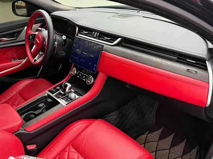 Jaguar XFL 2022 XFL 2.0T P250 2WD Exclusive Luxury Edition 2022 — миниатюра 3