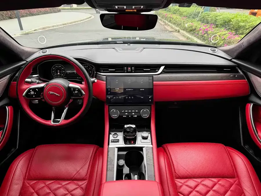 Jaguar XFL 2022 XFL 2.0T P250 2WD Exclusive Luxury Edition 2022 — миниатюра 5