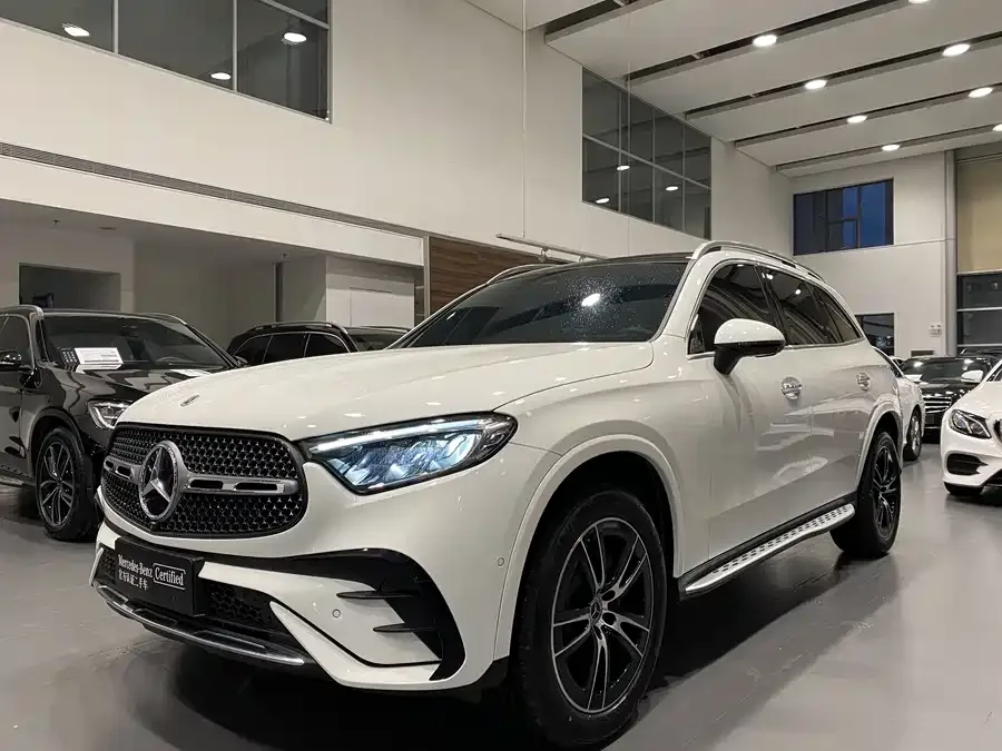 Mercedes-Benz GLC-Class 2025