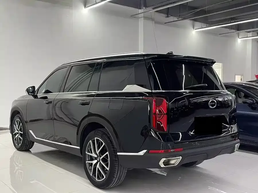 GAC Trumpchi GS8 Trumpchi GS8 2025 Pilot Series 2.0TGDI 2WD Luxury Edition 5 Seaters 2025 — миниатюра 4