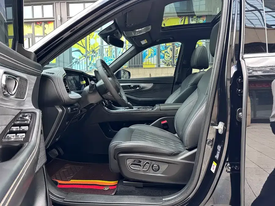 GAC Trumpchi GS8 Trumpchi GS8 2022 Dual Engine Series 2.0TM 2WD Premium Edition (7 Seaters) 2023 — миниатюра 2