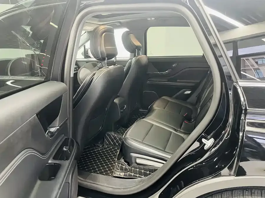 Lincoln Adventurer Adventurer 2022 2.0T two-wheel drive exclusive edition 2022 — миниатюра 3