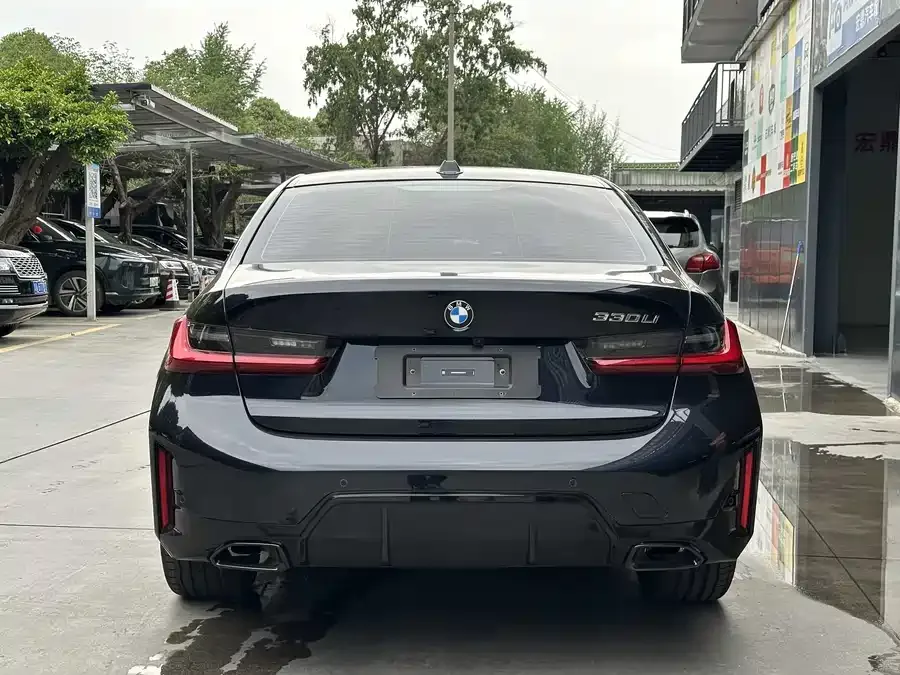 BMW 3 Series BMW 3 Series 2025 330Li M Sport Night Edition 2025 — миниатюра 2