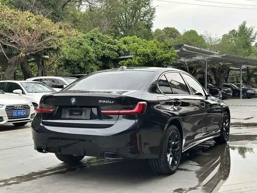 BMW 3 Series BMW 3 Series 2025 330Li M Sport Night Edition 2025 — миниатюра 4