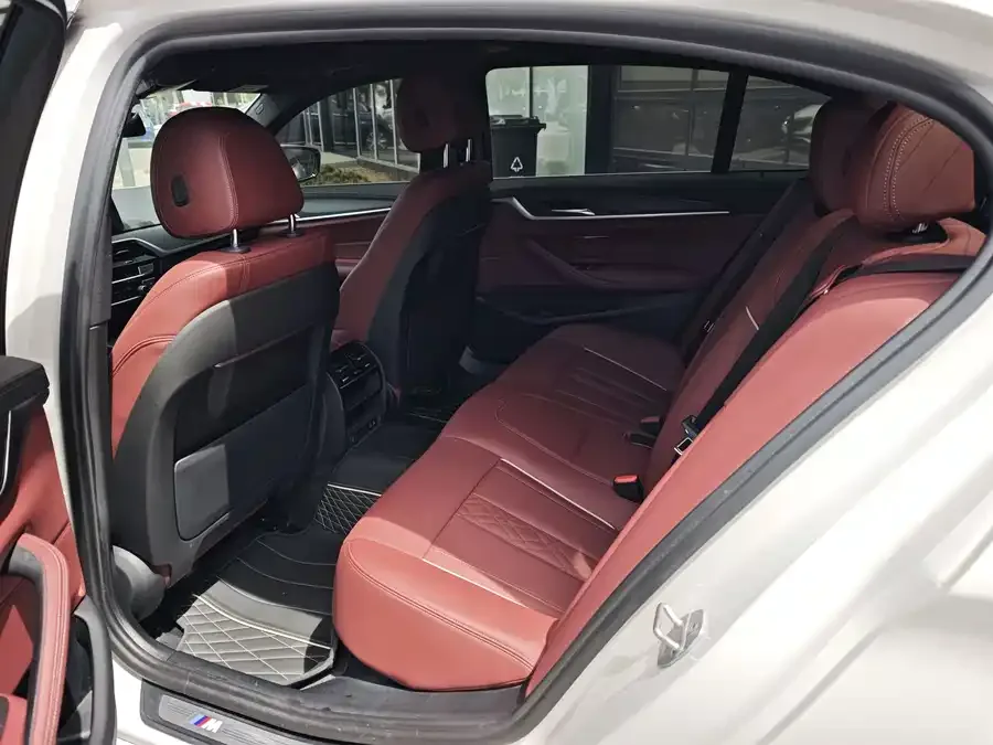 BMW 5 Series BMW 5 Series 2022 530Li Leading M Sport Package 2022 — миниатюра 3