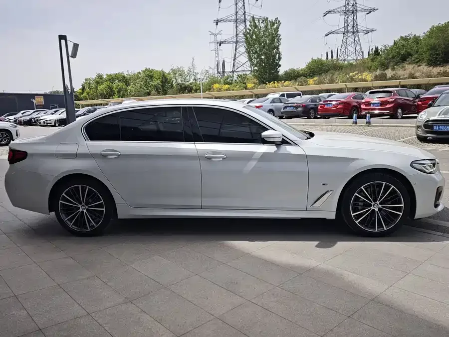 BMW 5 Series BMW 5 Series 2022 530Li Leading M Sport Package 2022 — миниатюра 4