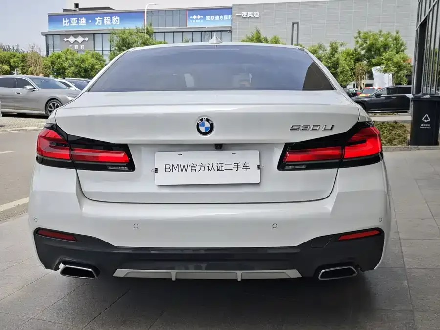 BMW 5 Series BMW 5 Series 2022 530Li Leading M Sport Package 2022 — миниатюра 5
