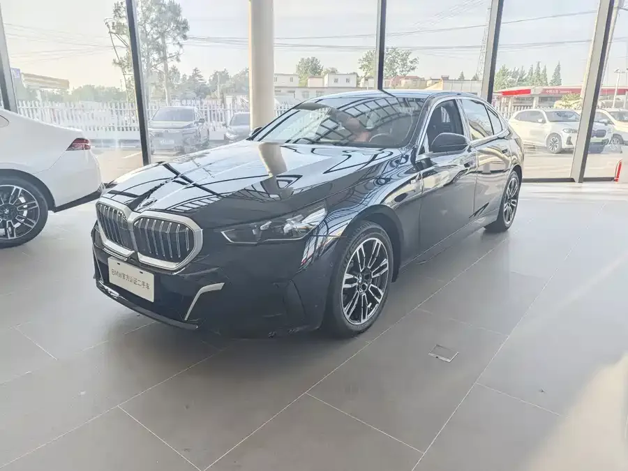 BMW 5 Series 2024