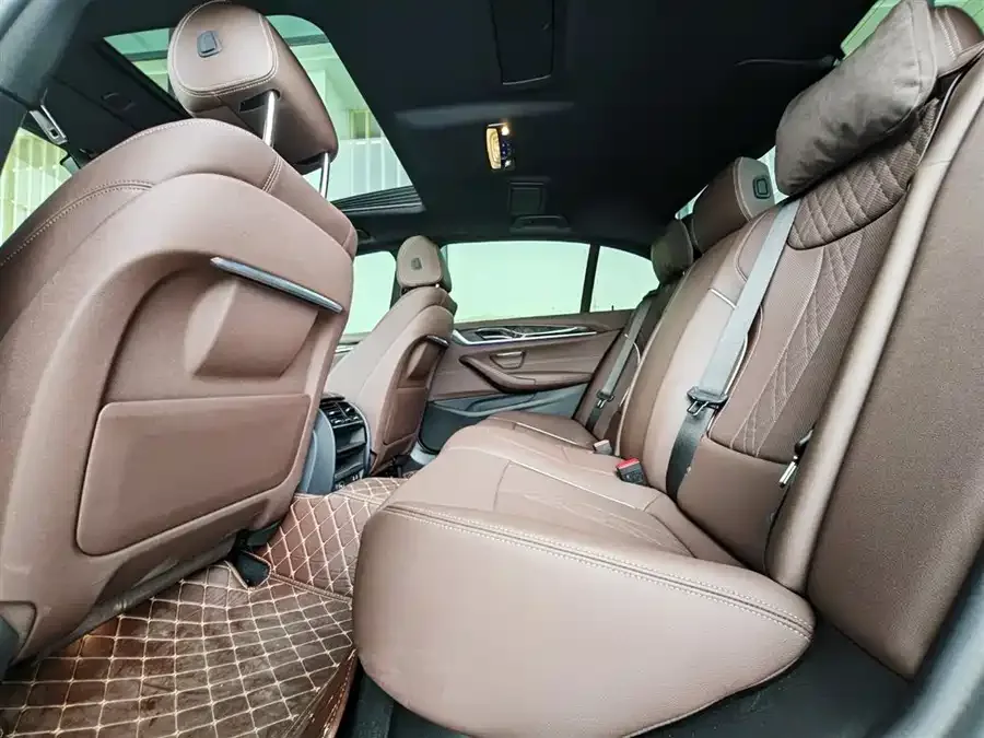 BMW 5 Series BMW 5 Series 2022 facelift 525Li M sports package 2024 — миниатюра 4