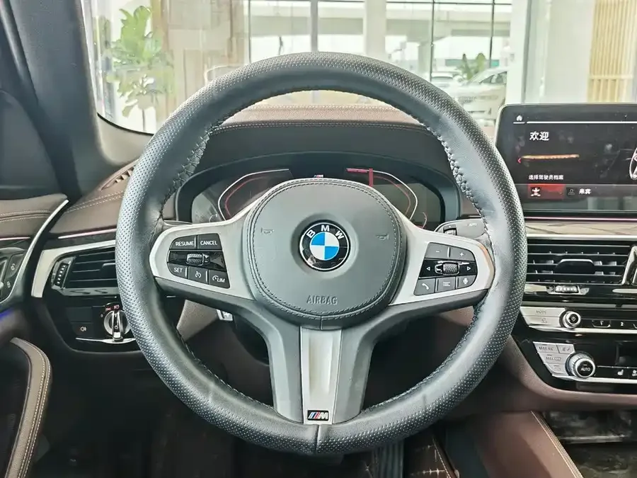 BMW 5 Series BMW 5 Series 2022 facelift 525Li M sports package 2024 — миниатюра 5