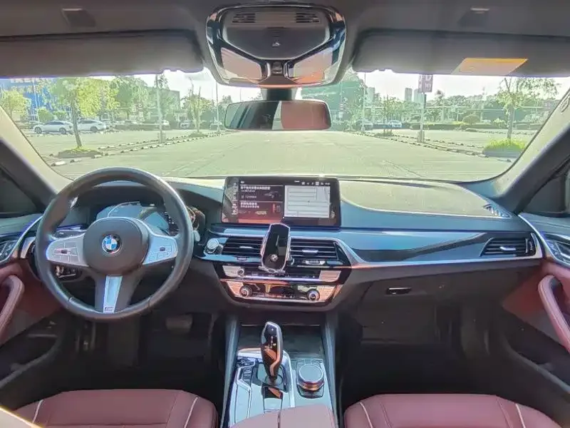 BMW 5 Series BMW 5 Series 2022 facelift 525Li M sports package 2023 — миниатюра 3