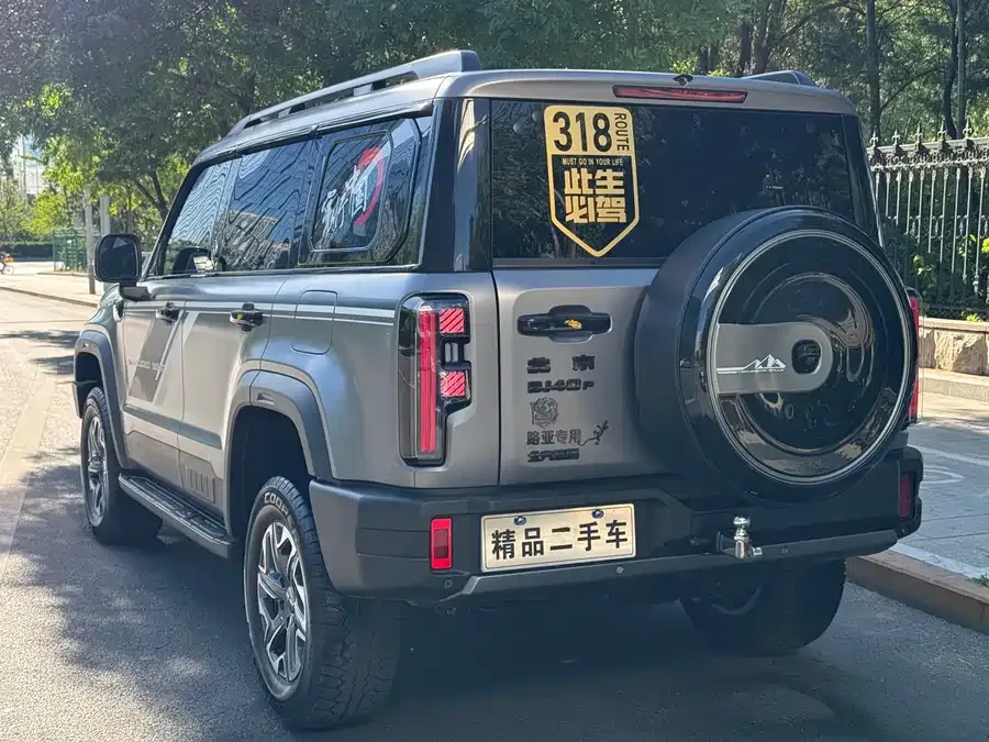 BAIC BJ40 Beijing Off-road BJ40 2024 2.0T New Tour de Takiab Champion Edition 2025 — миниатюра 2