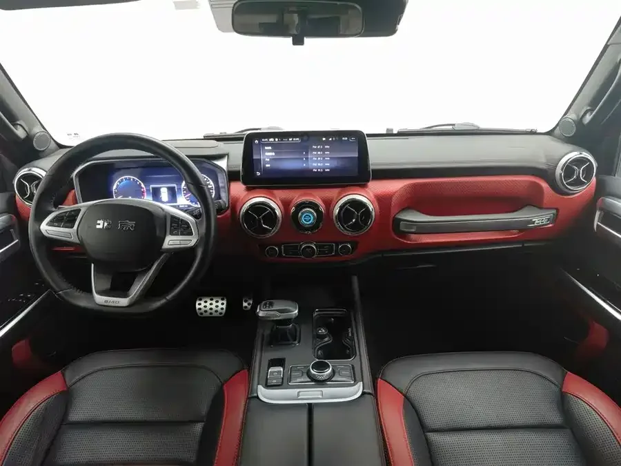 BAIC BJ40 Beijing Off-road BJ40 2020 2.0T Automatic 4WD City Hunter Edition Knight Edition 2022 — миниатюра 2