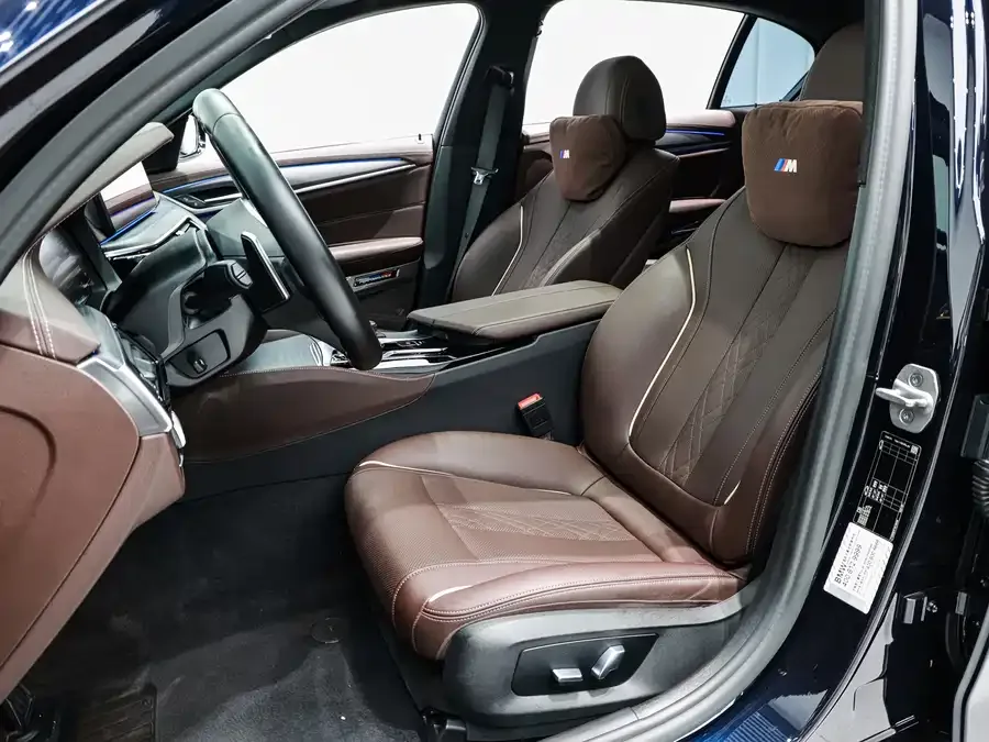 BMW 5 Series BMW 5 Series 2022 530Li Leading M Sport Package 2022 — миниатюра 3