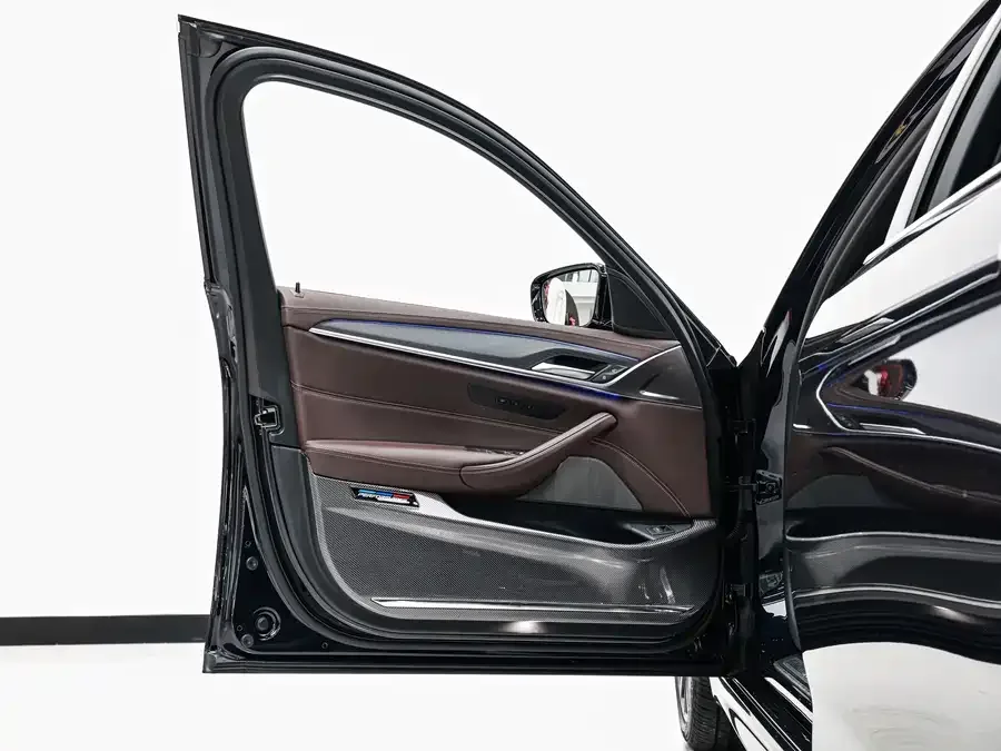 BMW 5 Series BMW 5 Series 2022 530Li Leading M Sport Package 2022 — миниатюра 4