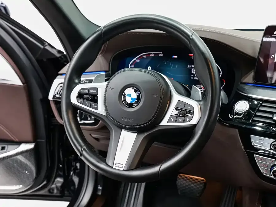 BMW 5 Series BMW 5 Series 2022 530Li Leading M Sport Package 2022 — миниатюра 5
