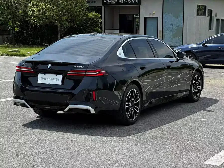 BMW 5 Series BMW 5 Series 2024 525Li M Sports Package 2024 — миниатюра 3