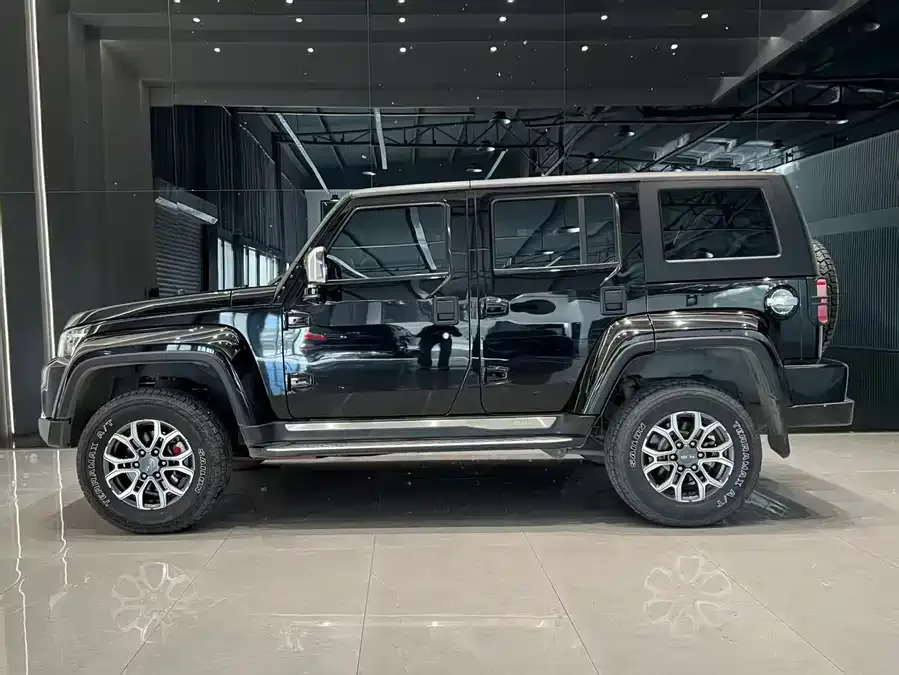 BAIC BJ40 Beijing Off-road BJ40 2020 2.0T Automatic 4WD City Hunter Edition Knight Edition 2022 — миниатюра 4